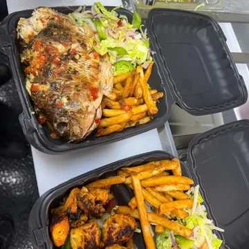 Charcoal & Sea food photo 1